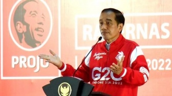 Masih Ingin Berkuasa, Jokowi Incar Kursi Golkar 1 Demi Amankan Gibran?