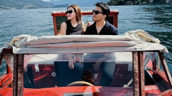 Aaliyah Massaid dan Thariq Halilintar Sewa Private Boat di Italia, Habis Berapa Juta?