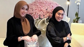 Dinikahi Pengusaha Tajir, Perhiasan Adik Syahrini saat Pamitan dengan Princess R Bikin Salfok