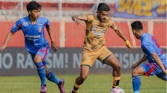 Penyelesaian Akhir Jadi Fokus Pelatih Arema Jelang Laga Melawan Borneo FC