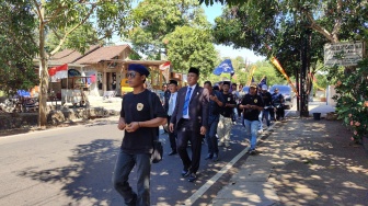 Jalan Kaki Usai Dilantik, Keluarga Ini Berhasil Tempatkan 3 Anggotanya Duduki Kursi DPRD Gunungkidul