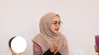 Ria Ricis Kini Jadi Guru TK, Berapa Biaya Sekolah Tempatnya Mengajar?