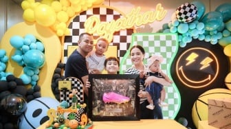 Ikut Rayakan Ultah Rafathar ke-9, Dress Baby Lily Curi Perhatian