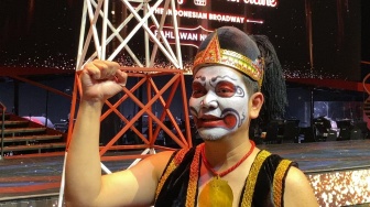 Transformasi Indra Bekti: Dari Presenter Jadi Wayang Bagong di Pagelaran Sabang Merauke!