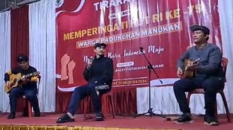 Pulang Kampung ke Sleman, Duta Sheila On 7 Hibur Warga dengan 3 Lagu Hits