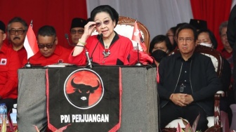 Di Depan Ribuan Kadernya, Megawati Sampaikan Lima Amanat Saat Jadi Inspektur Upacara HUT ke-79 RI