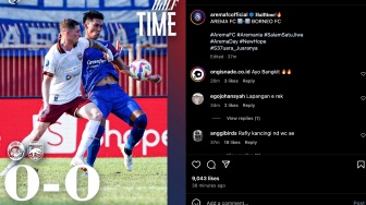 Seru! Arema vs Borneo Tanpa Gol di Babak Pertama, Peluang Emas Bergantian Tercipta