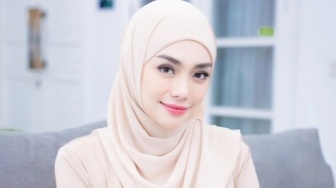 Perjalanan Mualaf Celine Evangelista, Umi Pipik Bilang Sudah Lama