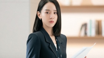 Shin Hye Sun Jadi Reporter Berita Veteran di Drama Korea Bertajuk Dear Hyeri