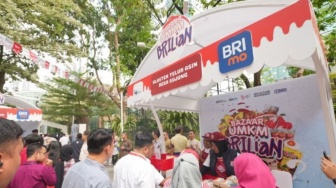 BRI Peduli Lingkungan dengan Reverse Vending Machine di BRILiaN Independence Week