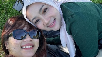 Sudah Berdamai, Atalia Praratya Kenang Beratnya Terima Keputusan Zara Lepas Hijab : Kami Juga Berkecamuk