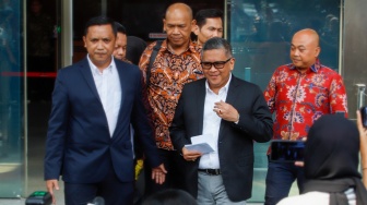 Hasto Tersenyum Usai Putusan MK: PDIP Kini Bisa Usung Calon Kepala Daerah di Jakarta Sendiri