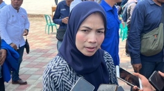 Ratu Zakiyah Genjot Elektabilitas, Libatkan Artis Saat Blusukan ke Warga