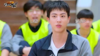 Jin BTS Nostalgia Jadi Murid SMA Lagi di Variety Show Terbarunya 'Run Jin'