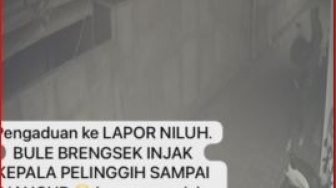 Lupa Sandi Pintu Vila, Bule Inggris di Canggu Panjat Tugu Pelinggih Hingga Hancur