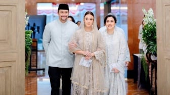 Mejeng dengan Mantan Istri di Pengajian Pra Nikah Anak, Tora Sudiro Tuai Pujian