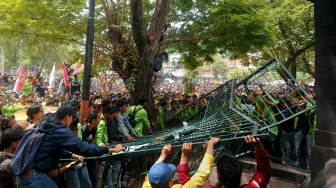 Saat Belasan Mahasiswa Semarang Terkapar, Demo Ricuh, Gedung Berlian Kelabu