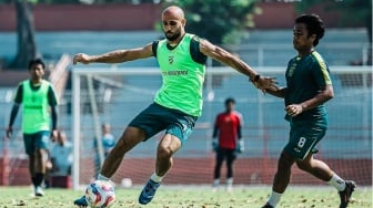 BRI Liga 1: Persebaya Surabaya Dibayangi Rekor Buruk, Rashid Usung Mental Petarung!