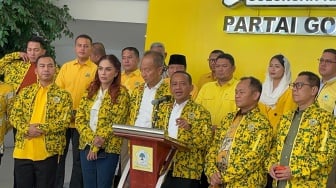 Jawaban Bahlil Ditanya Sikap Golkar Terkait Pengesahan RUU Pilkada: Baru Bangun Tidur, Belum Sempat Rapat