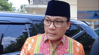 Mufti Salim atau Qomaru Zaman, Siapa Pendamping Wahdi di Pilkada Metro 2024?