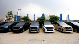 Nissan Serena e-POWER Resmi Tiba di Indonesia, Serahkan Unit Pertama ke Konsumen