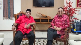 Ungkap Pertemuan Sebelum PDIP Umumkan Kandidat Pilkada, Rano Karno Ngaku Diajak Anies: Dia Mau Mampir ke Warung