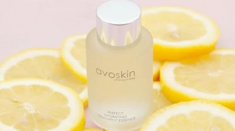 Avoskin PHTE: Essence Multifungsi untuk Mencerahkan dan Atasi Bruntusan