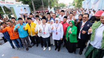 Mendaftar ke KPU Jatim, Khofifah-Emil Bawa Nawa Bhakti Setya Jilid 2