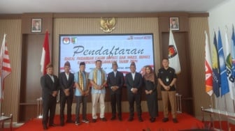 Aries Sandi-Supriyanto Pasangan Pertama Daftar Pilbup Pesawaran, Sesumbar Lanjutkan Program Dendi