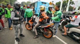 Driver Ojol Pusing Potongan Aplikator Tinggi 30 Persen, Kemenhub: Kami Tak Punya Kewenangan!