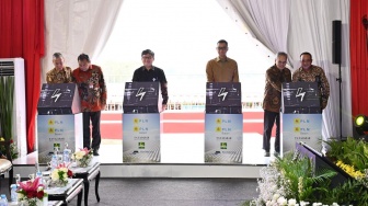 PLN-AHP Resmi Operasikan PLTS Ground-mounted 100 MWp di Kawasan Industri KBI Purwakarta