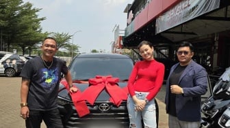 Jhon LBF Siap Modali Kimberly Ryder Berbisnis Setelah Hadiahkan Mobil