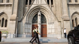 Suasana Gereja Katedral menjelang kedatangan Paus Fransiskus di Jakarta, Senin (2/9/2024). [Suara.com/Alfian Winanto]