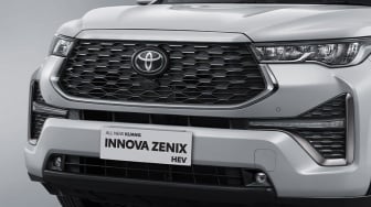 Innova Hybrid Zenix Jadi Barang Bukti Dugaan Gratifikasi di Purwakarta