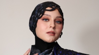 Indonesia Bakal Tampil di New York Fashion Week 2025: Ini Rahasia Makeup 'Dewy' yang Bakal Dibawa MUA Tanah Air