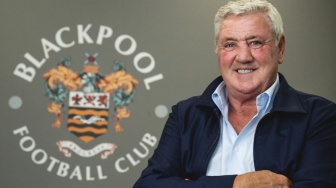 Profil Steve Bruce: Legenda Manchester United, Pelatih Baru Elkan Baggott di Blackpool