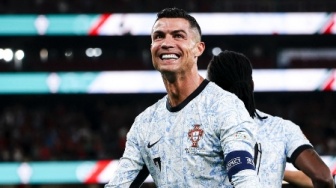 Demi Ronaldo, Pria Ini Gowes Sepeda dari China ke Arab Saudi Selama 7 Bulan!