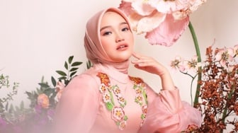 Simbol Metamorfosa, Nabila Ellisa Lepas Lagu Pop Bertajuk 'Hebat Di Matamu'