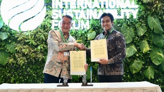 Perbanyak Charging Station EV, PLN Gandeng PT Utomo Charge+ Indonesia dan ACME Corporation