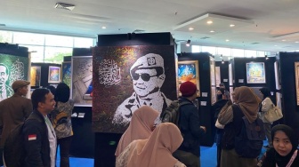 157 Seniman dari 36 Negara Memamerkan Kaligrafi di MTQ Nasional ke-30 di Kaltim