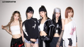 Keren! LE SSERAFIM Masuk Top 10 Billboard 200 Lewat Album CRAZY