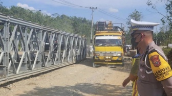 Jembatan Bailey Jalan Sumbar-Riau Rampung, Lalu Lintas Normal Tapi Muatan Kendaraan Dibatasi!