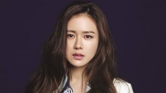 3 Rekomendasi Film Korea yang Dibintangi Son Ye Jin, Aktingnya Bikin Penonton Baper!