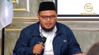 Guru Gembul Lulusan Mana?, Konten Kreator yang Ramai Kritik Nasab Ba'alawi