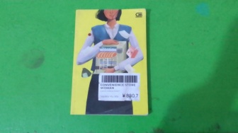 Menelusuri Identitas dan Tekanan Sosial dalam Novel Gadis Minimarket