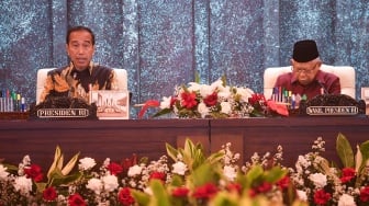 Intip Momen Jokowi Pimpin Sidang Kabinet Terakhir di IKN