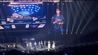 Encok di Jakarta, Donghae Super Junior Curhat di Panggung Konser!