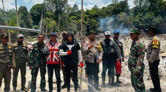 Aparat Tertibkan Tambang Emas Ilegal di Kapuas Hulu