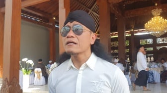 5 Kontroversi Gus Miftah, Terbaru Viral Gegara 'Toyor' Istri di Depan Umum