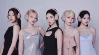 Gandeng LE SSERAFIM, Sony Hadirkan Warna Baru untuk Headphone WH-1000XM5 dan WF-1000XM5